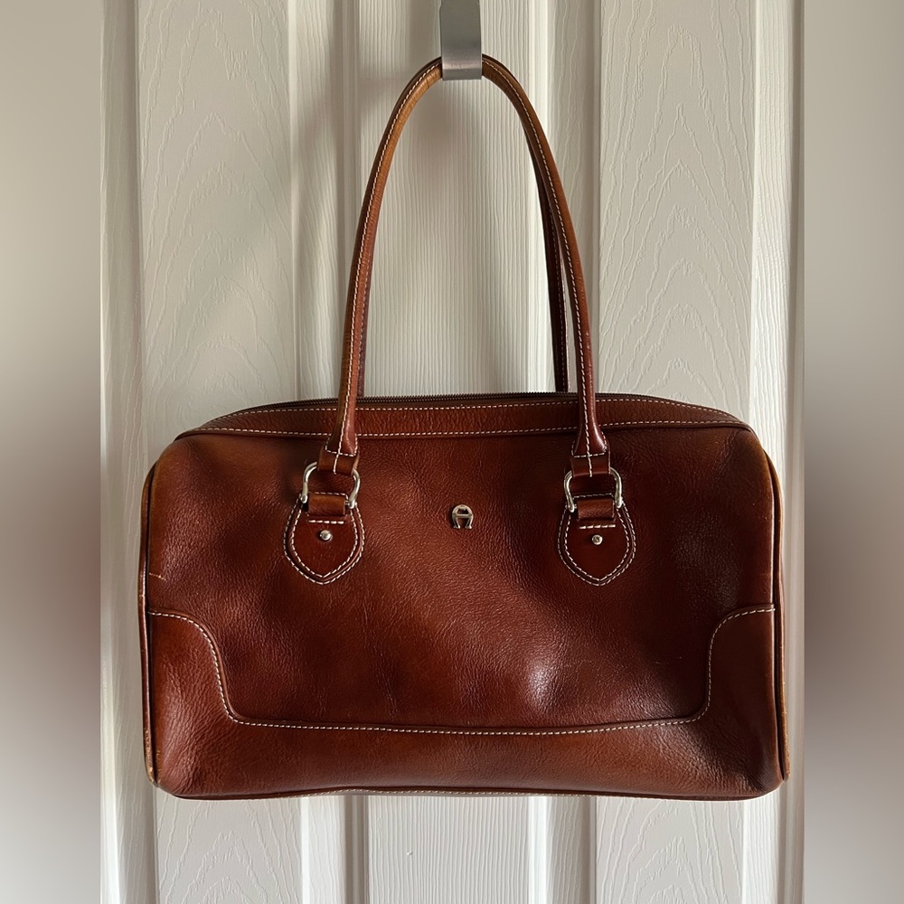 COPY - Etienne Aigner luggage color leather tote handbag, medium size.